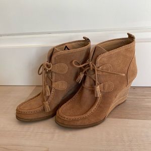 Lucky wedge booties sz 7